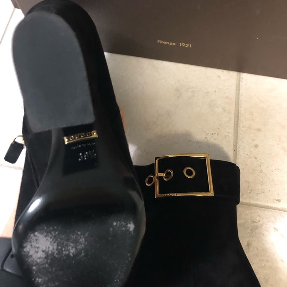 Gucci black suede buckle heeled boots - Picture 5 of 8